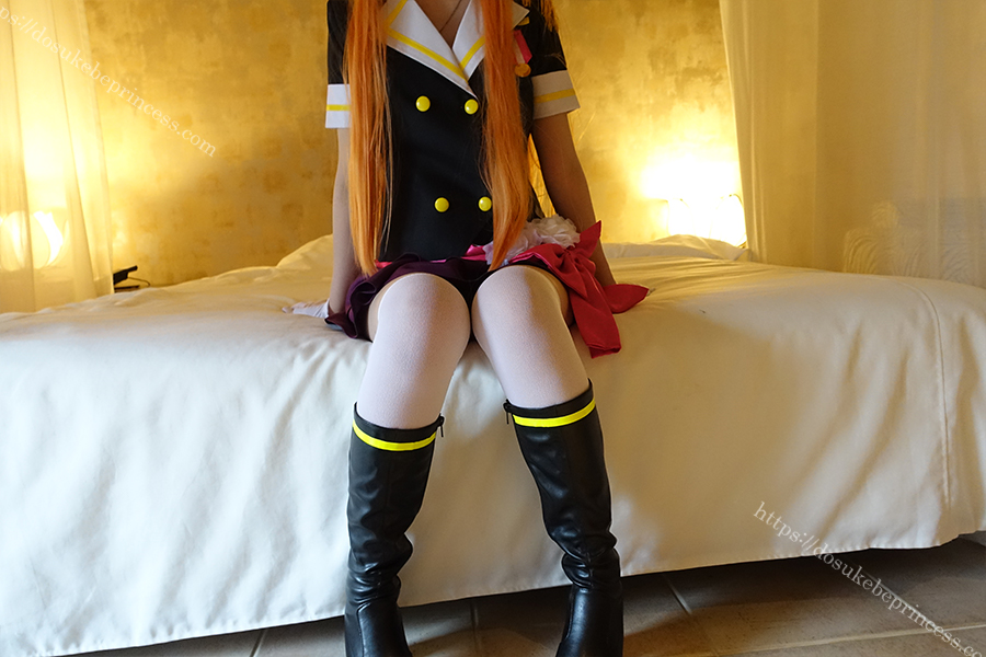 ラブライブ！優木あんじゅのコスプレでポーズをとるコスプレイヤー