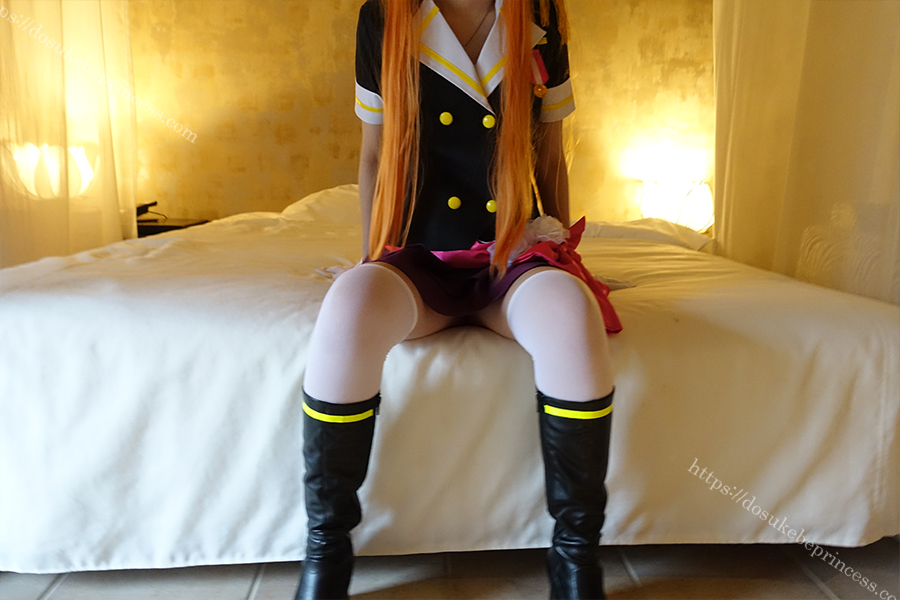 ラブライブ！優木あんじゅのコスプレでポーズをとるコスプレイヤー