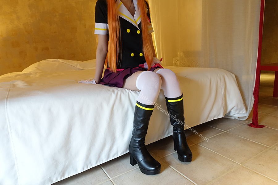 ラブライブ！優木あんじゅのコスプレでポーズをとるコスプレイヤー