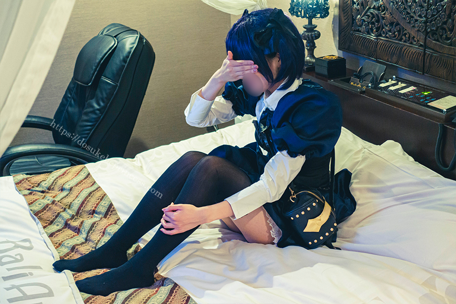 中二病でも恋がしたい 小鳥遊六花ちゃんコスプレでポーズをとるコスプレイヤー