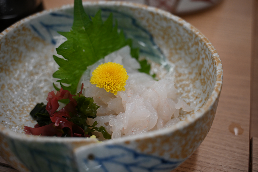 氷見魚市場食堂の白エビ