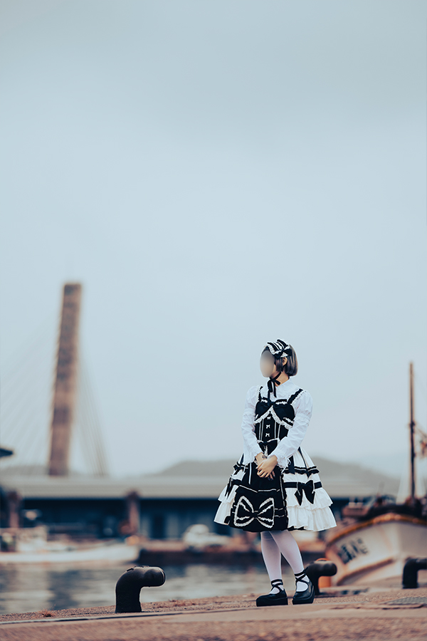 氷見漁港でロリータちゃんの写真を撮った
