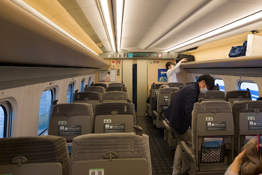 東北新幹線こまちの車内