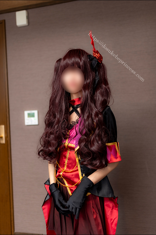 アイドルマスターシンデレラガールズ一ノ瀬志希のコスプレでポーズをとるコスプレイヤー