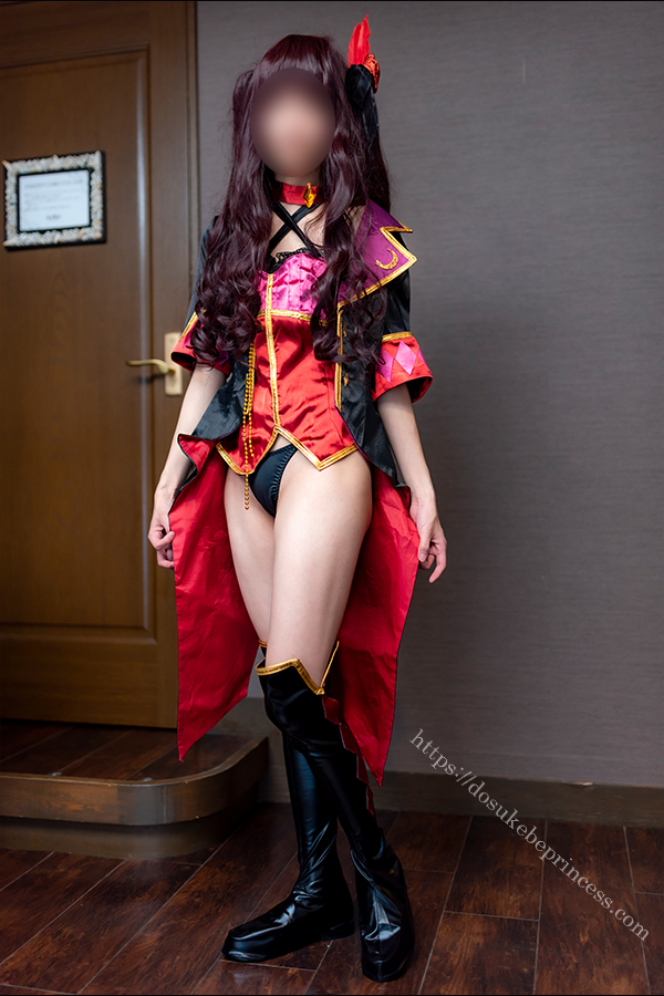アイドルマスターシンデレラガールズ一ノ瀬志希のコスプレでパンティを見せるコスプレイヤー