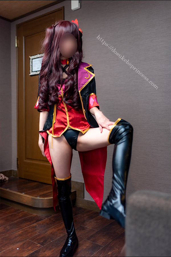 アイドルマスターシンデレラガールズ一ノ瀬志希のコスプレでパンティを見せるコスプレイヤー
