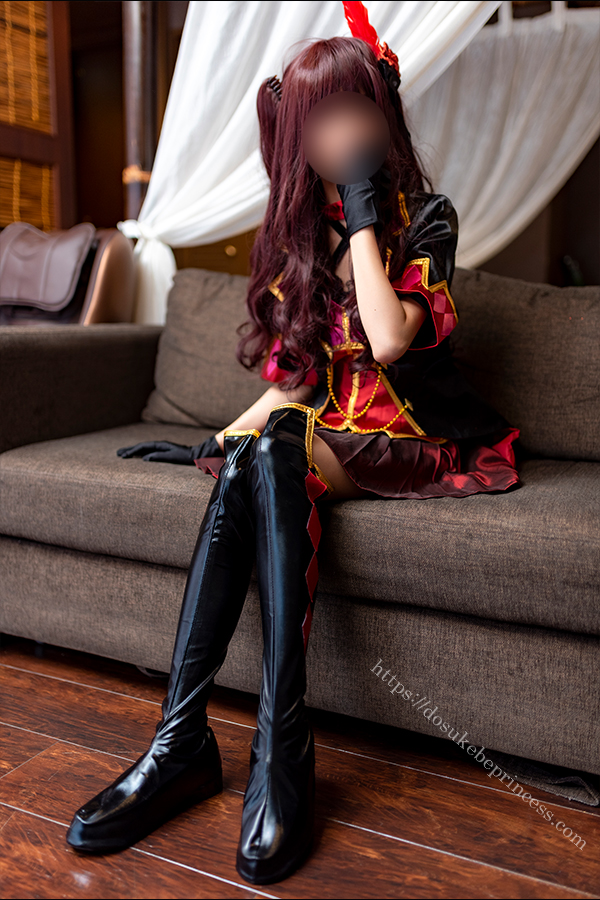 アイドルマスターシンデレラガールズ一之瀬志希のコスプレでポーズをとるコスプレイヤー