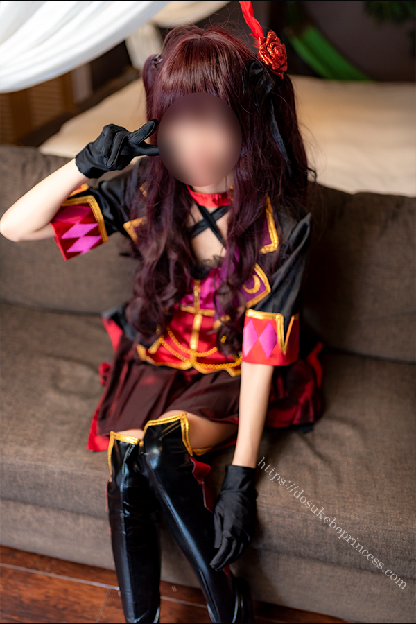 アイドルマスターシンデレラガールズ一ノ瀬志希のコスプレでポーズをとるコスプレイヤー
