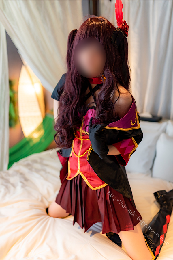 アイドルマスターシンデレラガールズ一ノ瀬志希のコスプレでポーズをとるコスプレイヤー