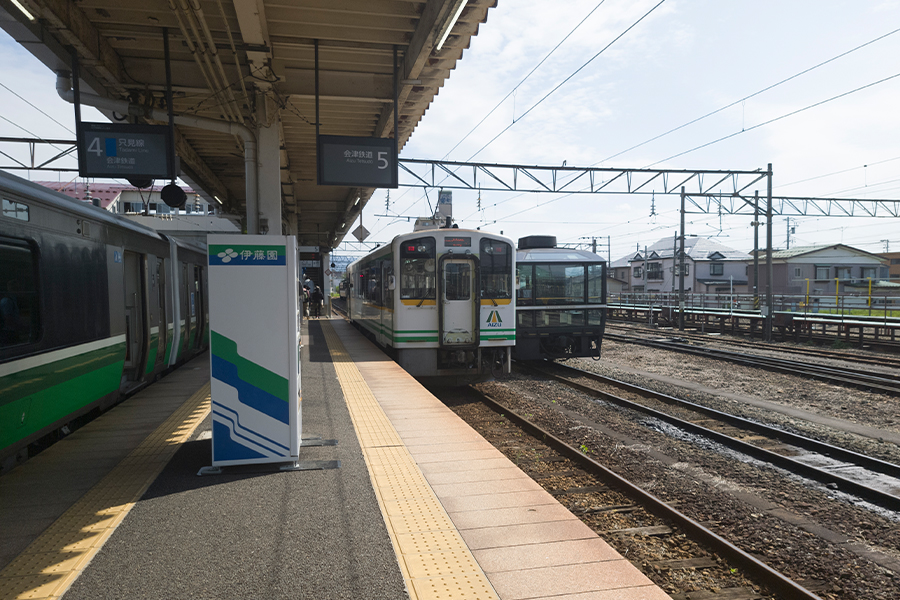 会津若松駅のホーム