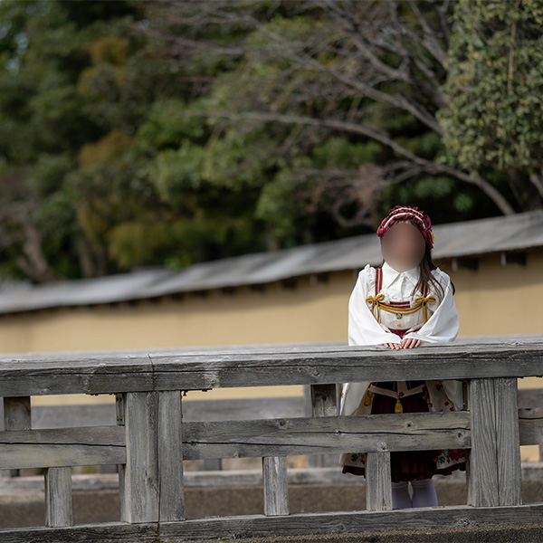 長町武家屋敷跡を観光するロリータ服の女の子